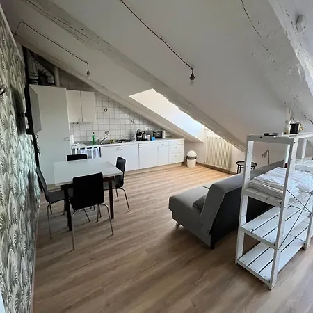 Pola's House Apartman